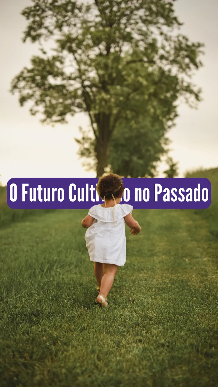 Capa do episódio O Futuro Cultivado no Passado, do Ouviremos, com uma criança correndo num gramado em direção a uma árvore